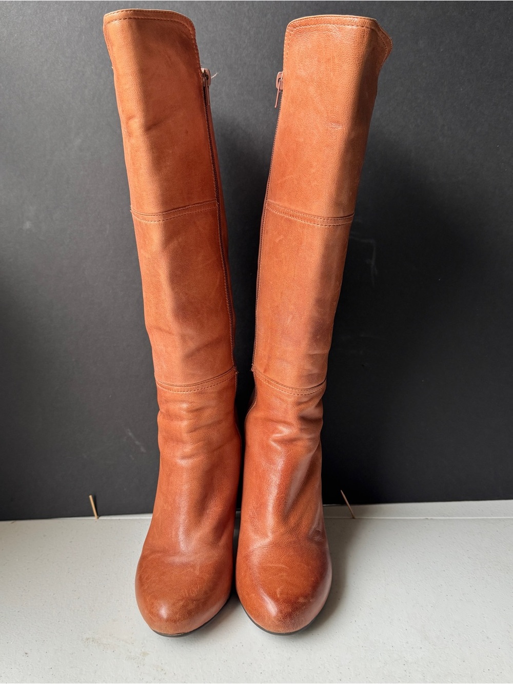 MIZ MOOZ FLYNN KNEE HIGH BROWN LEATHER BOOTS WOMENS SIZE 7.5 SIDE ZIP HEELED - Picture 3 of 13